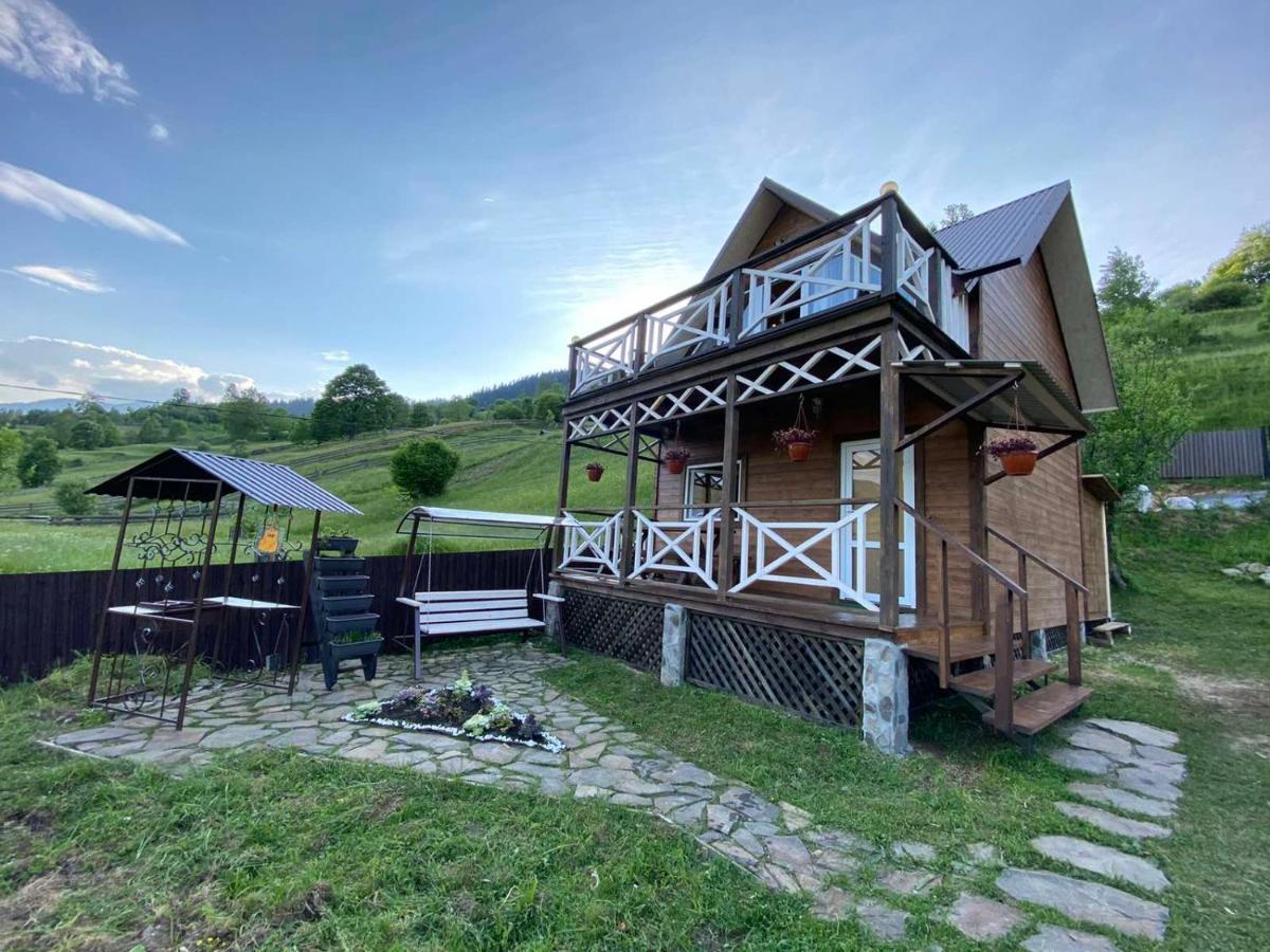 "Файна Хата" Hotel Synevyrs'ka Polyana Exterior photo