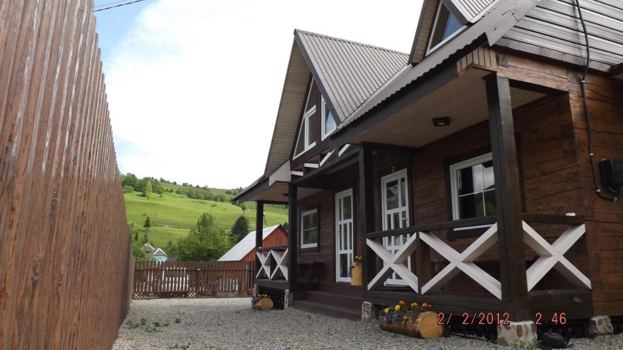 "Файна Хата" Hotel Synevyrs'ka Polyana Exterior photo