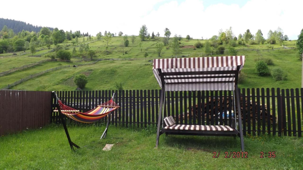 "Файна Хата" Hotel Synevyrs'ka Polyana Exterior photo